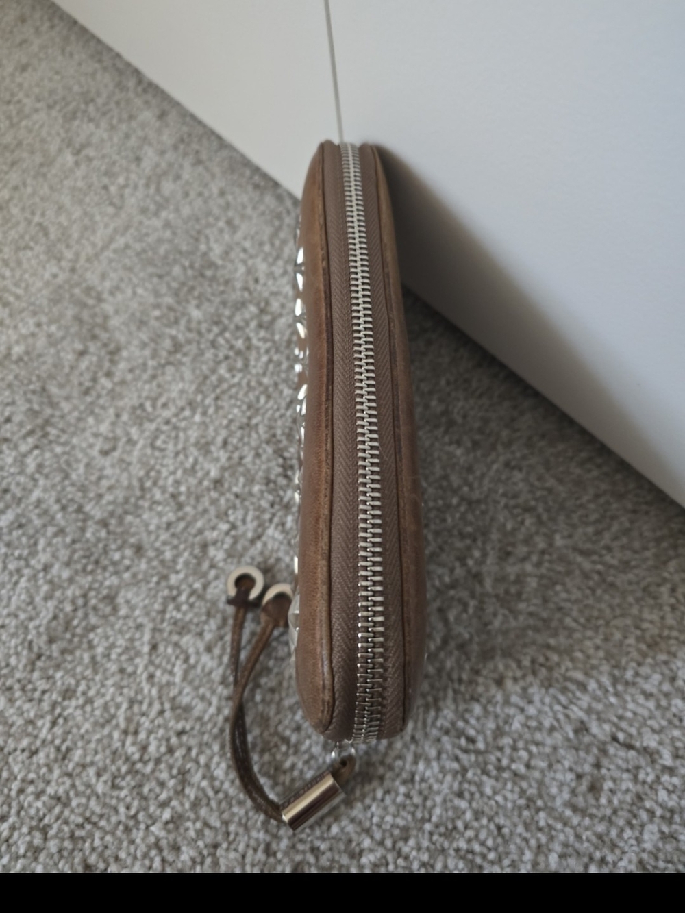 Jimmy Choo Brown Star-Studded Leather Wristlet Wallet - Picture 4 of 12